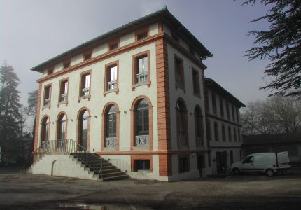 Bâtiment administratif du lycée de Lavaur