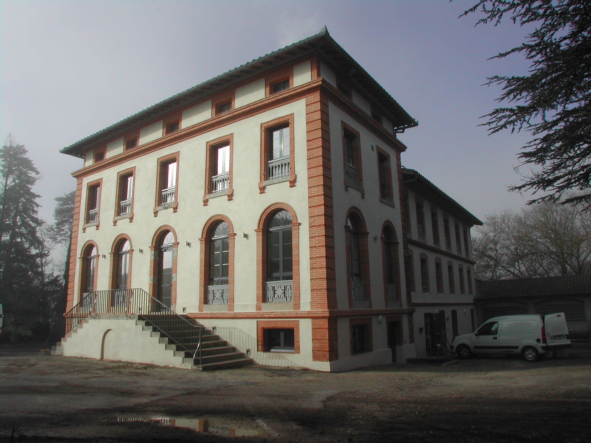 Bâtiment administratif du lycée de Lavaur